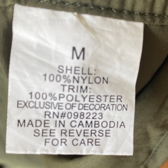 Magellan Outdoors Fish Gear Short Sleeve Button Down - Picture 4 of 4